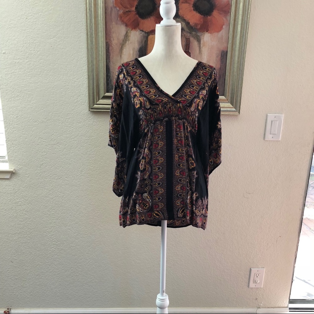Tops - Picture 2 of 4